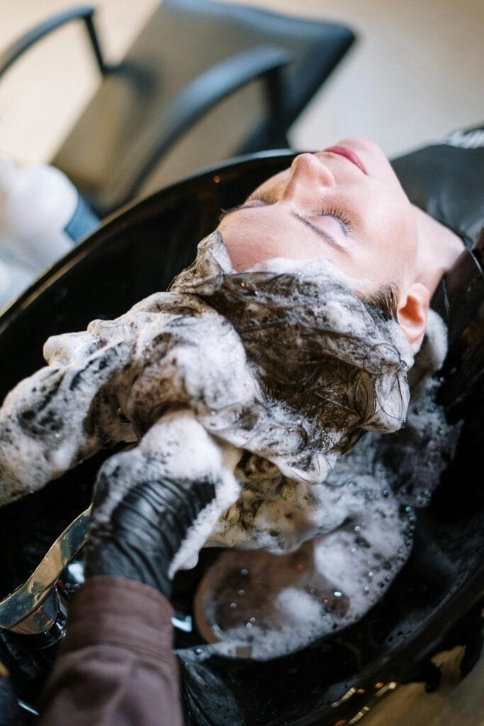Best hair salon in rajouri garden